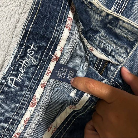 High Waisted Denim Shorts - Picture 2 of 3